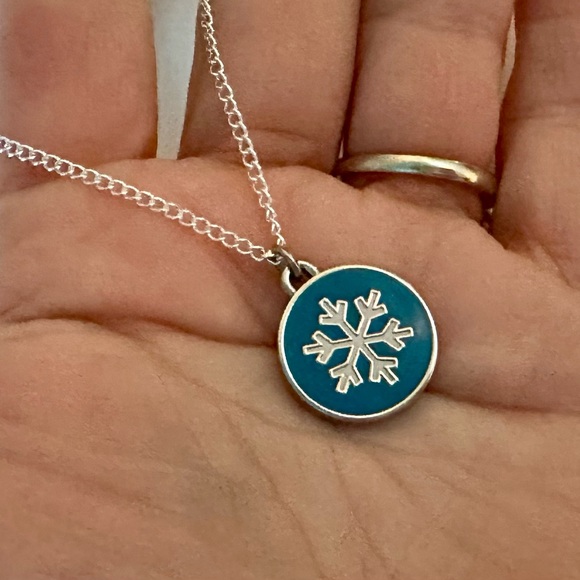 Coach Blue & White Enamel Snowflake Pendant .925 Sterling Silver Necklace - Picture 5 of 6